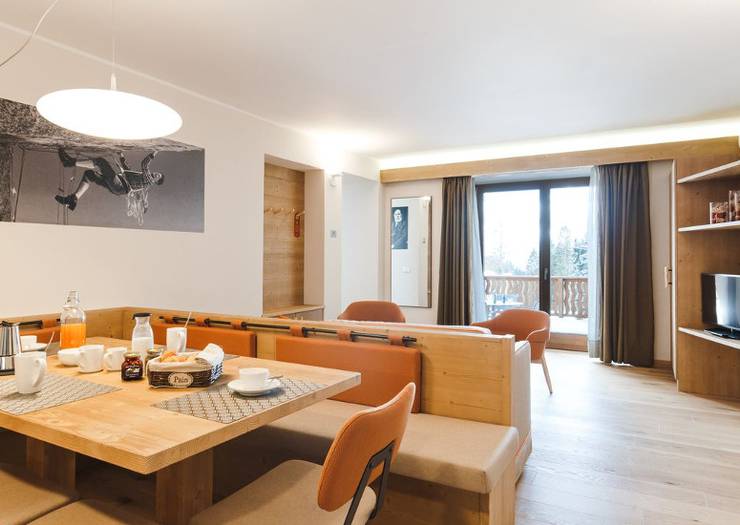 Superior three room apartment dedicated to michele bettega Residence Hotel Langes San Martino di Castrozza