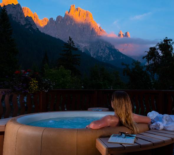 Outdoor whirlpool tub Residence Hotel Langes San Martino di Castrozza