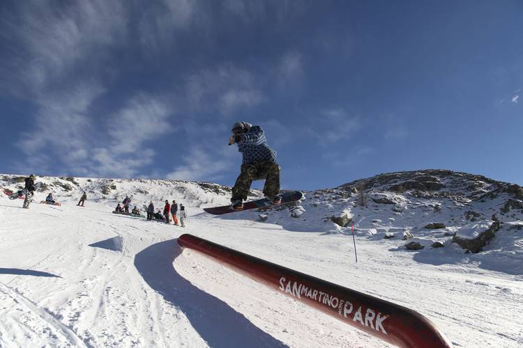 Attività outdoor Snowboard Alpe Tognola